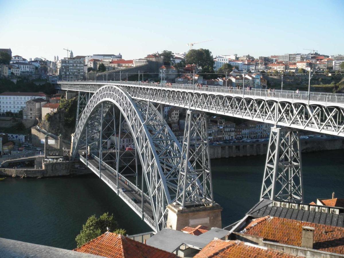 Golden & Blue House O Seu Novo Espaco No Porto Luaran gambar