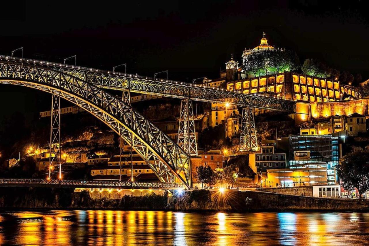 Golden & Blue House O Seu Novo Espaco No Porto Luaran gambar